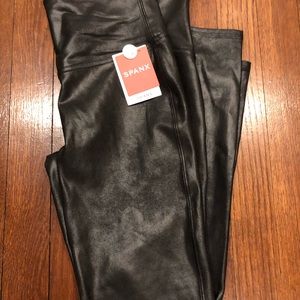 ❌SOLD❌Spanx Faux leather leggings MP